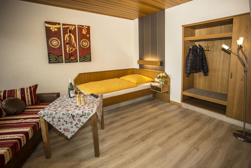 Boardinghouse Remchingen Baan Arun Apartment Bagian luar foto