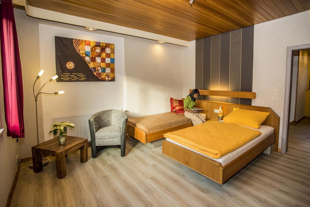 Boardinghouse Remchingen Baan Arun Apartment Bagian luar foto