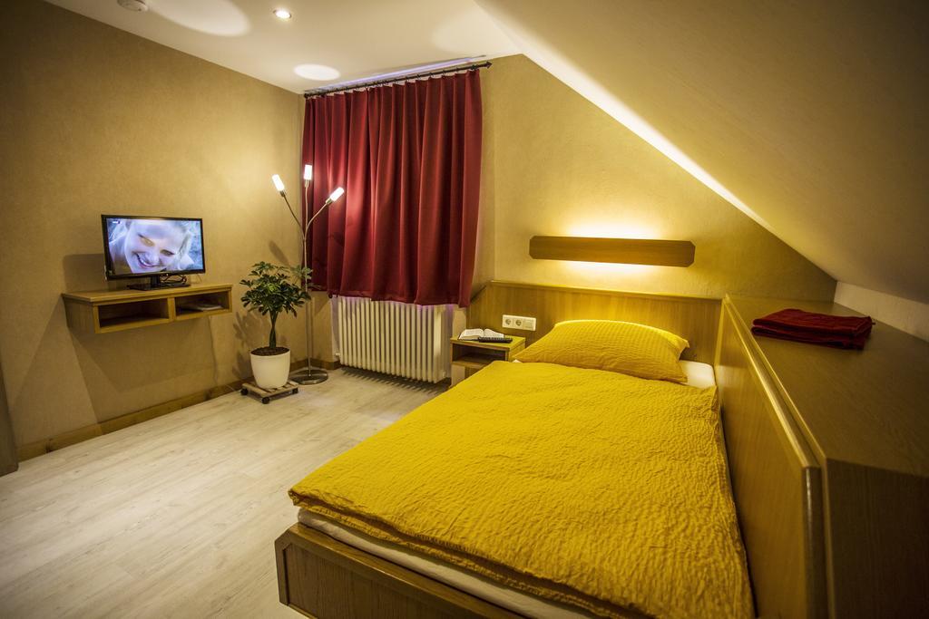 Boardinghouse Remchingen Baan Arun Apartment Bagian luar foto